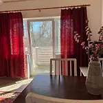 Konrad Konukevi 3*