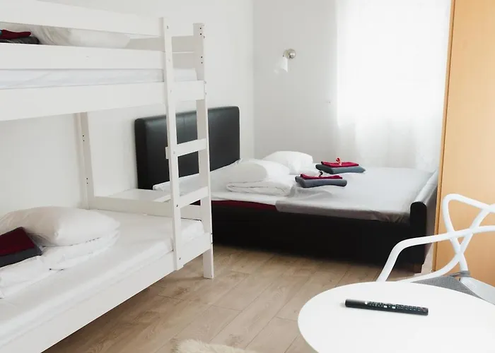 Konrad Guesthouse 3*